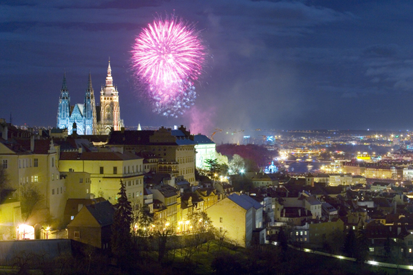 Ohňostroj nad Prahou.