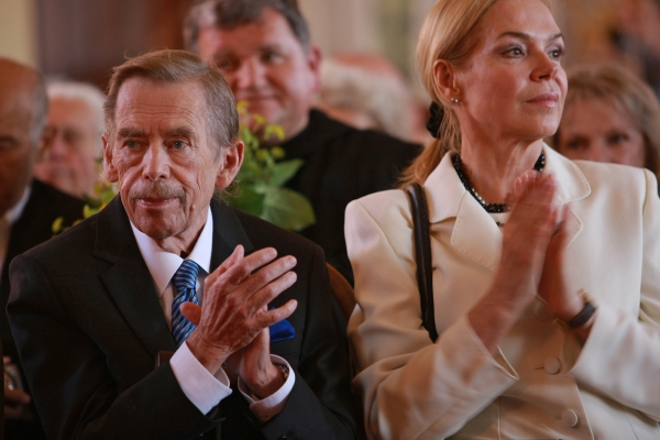 Václav Havel s manželkou Dagmar. Václav Havel s manželkou Dagmar.