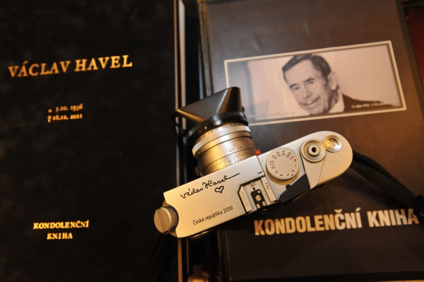 Havlova kancelář nejdříve odpoví na všechny zaslané kondolence.