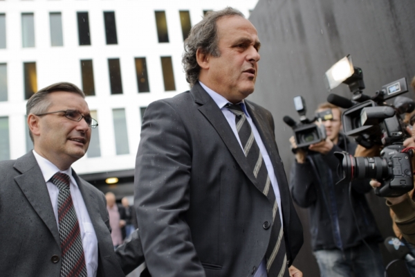 Prezident UEFA Michel Platini (vpravo). Prezident UEFA Michel Platini (vpravo).