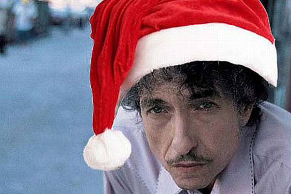 Bob Dylan ve vánočních klipech nemá konkurenci.