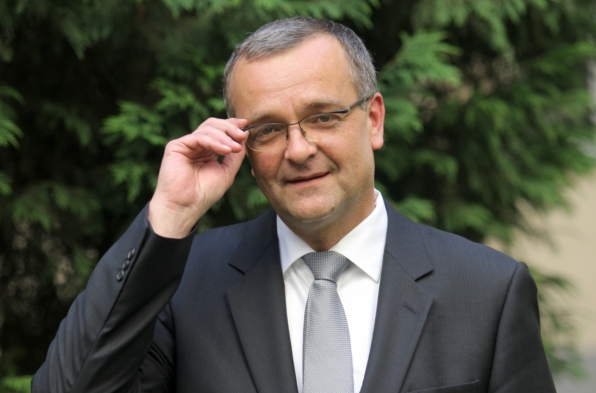 Ministr financí Miroslav Kalousek. Ministr financí Miroslav Kalousek.