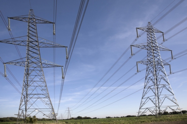 Češi loni rekordně měnili poskytovatele energií, utíkají k menším. Češi loni rekordně měnili poskytovatele energií, utíkají k menším.