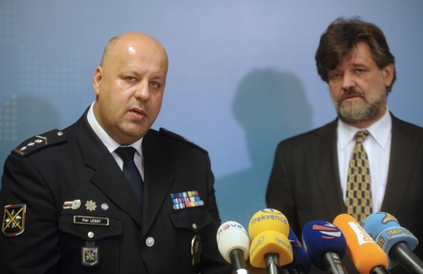 Ministr Kubice zahájil kázeňské řízení s šéfem policie Lessym.