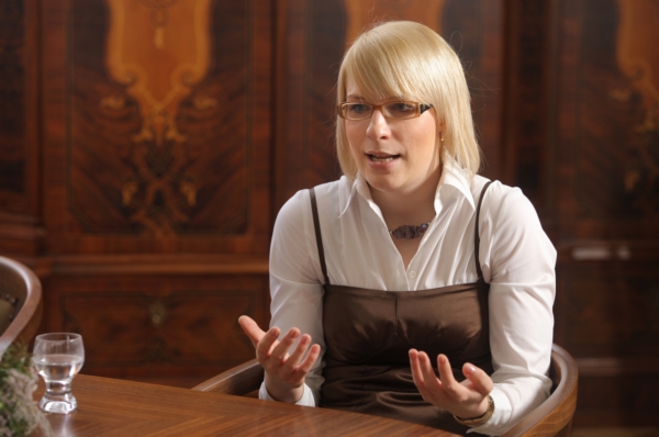 Kristýna Kočí očekává po skončení soudního procesu s Vítem Bártou omluvu od VV a přijetí zpět do strany.