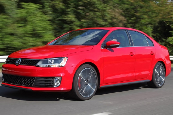 Taková je podoba vozu VW Jetta Hybrid.