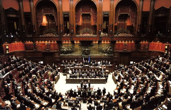 Italský parlament je až příliš honosný. Italský parlament je až příliš honosný.