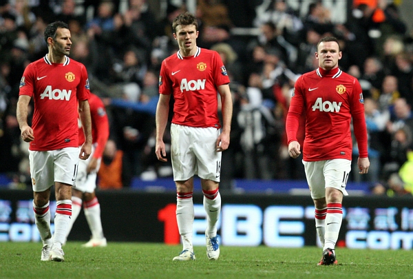 Zklamaní hráči Manchesteru United.