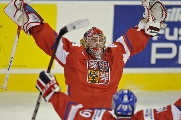 Gólman Petr Mrázek, český hrdina juniorského šampionátu v Kanadě.