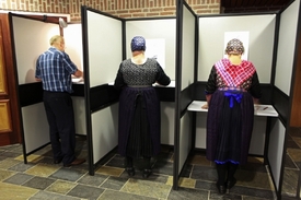 Pravověrní kalvinisté vesměs volí Státoprávní reformovanou stranu (SGP).