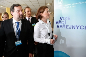 Zástupci VV se ve čtvrtek sešli s vedením Ekumenické rady církví, dnes pak jednali s ekonomem pražského arcibiskupství Karlem Štíchou (ilustrační foto).
