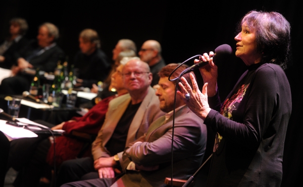 Zpěvačka a signatářka Charty 77 Marta Kubišová vystoupila na setkání věnovaném Chartě 77 a jejímu odkazu v dnešním světě.