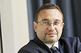 Ministr školství se chystá "vyhodit" 1,2 miliardy jen za inzeráty. Proč!? Ministr školství se chystá "vyhodit" 1,2 miliardy jen za inzeráty. Proč!?