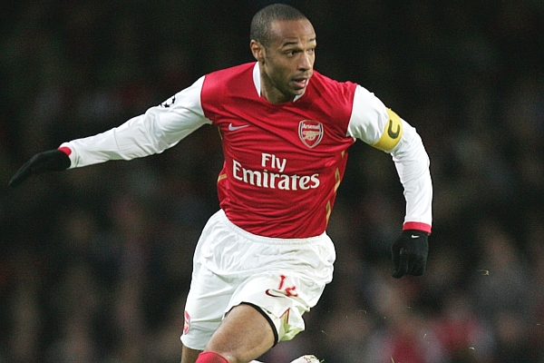 Útočník Thierry Henry v dresu Arsenalu. Útočník Thierry Henry v dresu Arsenalu.