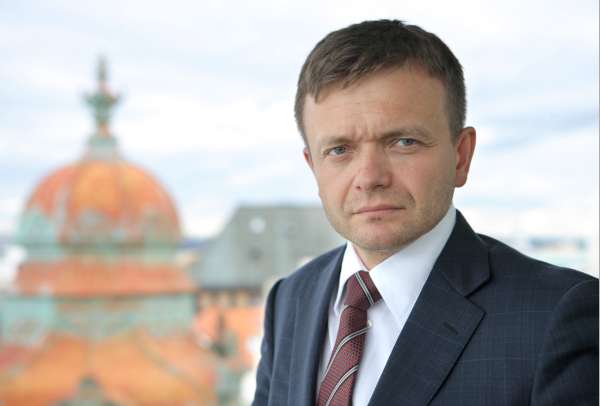 Jeden z hlavních partnerů Penty Jaroslav Haščák. Jeden z hlavních partnerů Penty Jaroslav Haščák.