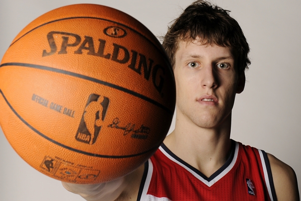 Basketbalista Jan Veselý.