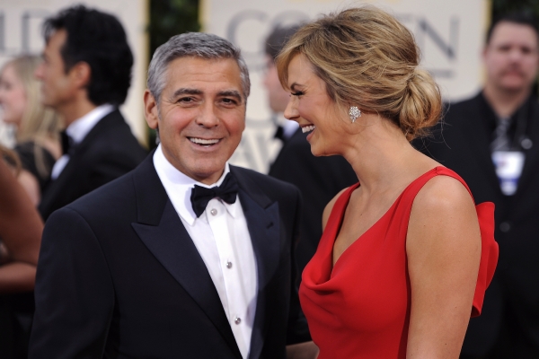 George Clooney přišel na předávání Zlatých glóbů s herečkou a modelkou Stacey Keiblerovou. George Clooney přišel na předávání Zlatých glóbů s herečkou a modelkou Stacey Keiblerovou.