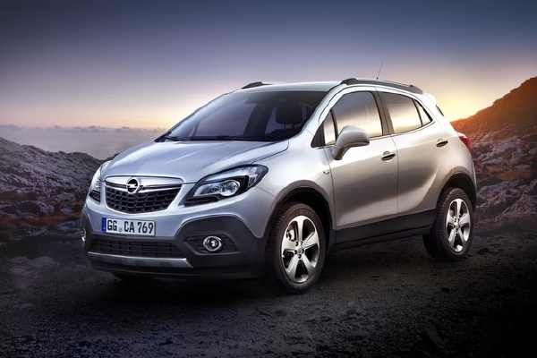 První snímky nového SUV Opel Mokka ukazují, že jde o čistokrevné SUV. 