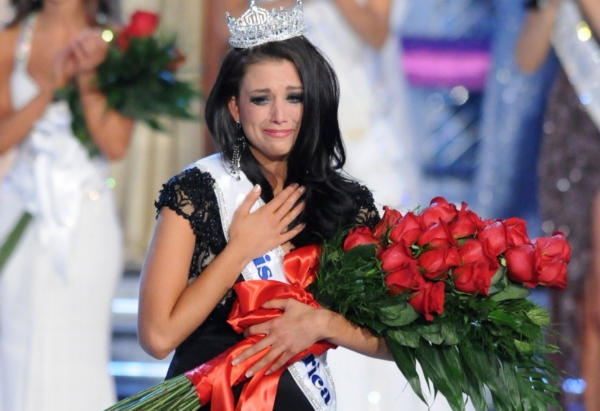 Laura Kaeppelerová se stala Miss Amerika 2012. Laura Kaeppelerová se stala Miss Amerika 2012.