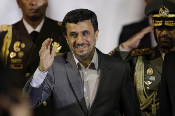 Íránský prezident Mahmúd Ahmadínežád bude mít jistě vliv na trh s ropou. Íránský prezident Mahmúd Ahmadínežád bude mít jistě vliv na trh s ropou.