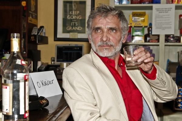 Oldřich Kaiser má s alkoholem dlouhodobé problémy. Oldřich Kaiser má s alkoholem dlouhodobé problémy.