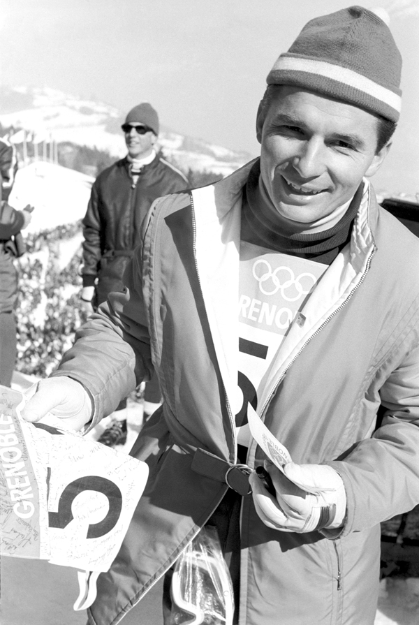 Skokan na lyžích Jiří Raška (na archivním snímku z února 1968) v Grenoblu, kde získal zlatou a stříbrnou olympijskou medaili. 