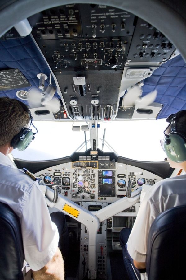 Pilot boeingu plného lidí zemřel za letu (ilustrační foto).