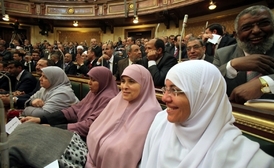 První zasedání Lidového shromáždění. Islamisté obsadili 70 procent křesel.