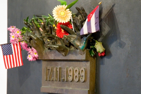 Pamatnik 17. listopadu 1989. Pamatnik 17. listopadu 1989.