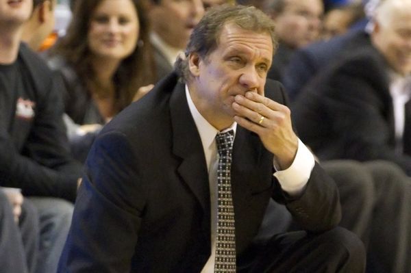 Odvolaný kouč Washingtonu Flip Saunders.