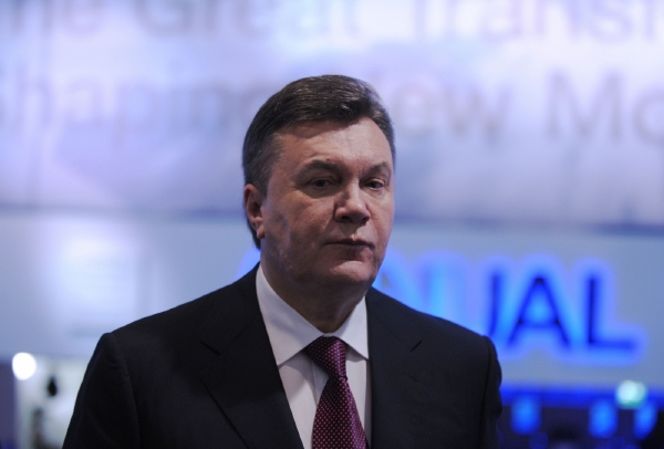 Prezident Viktor Janukovyč těžce snáší izolaci.