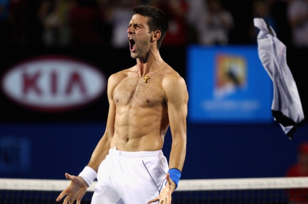 Novak Djokovič si vítězné finále Australian Open pořádně užíval.