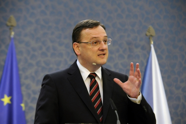 Návrh paktu o rozpočtové kázni je v současné podobě pro Českou republiku naprosto nevyhovující, tvrdí premiér Petr Nečas.
