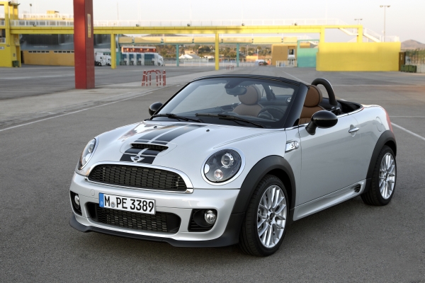 Mini Roadster, první dvoumístný vůz značky. Mini Roadster, první dvoumístný vůz značky.