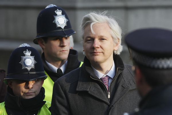 Britský Nejvyšší soud začal projednávat odvolání spoluzakladatele WikiLeaks Juliana Assange proti vydání do Švédska.