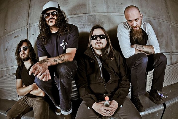 Kyuss: pouštní bouře model 2012.