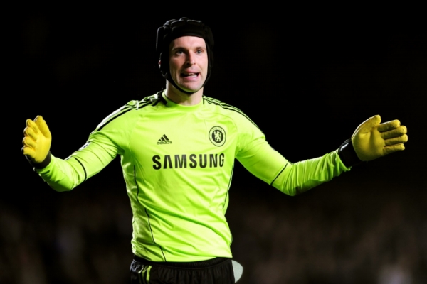 Gólman Chelsea Petr Čech.
