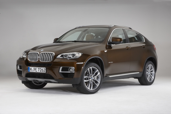 BMW X6 je bezesporu osobitý model. A zůstává jím i po úpravách.