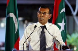 Odstupující prezident Muhammad Našíd.
