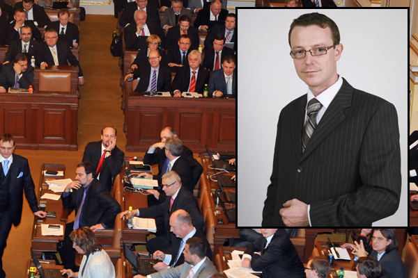Petr Jalowiczor (ve výřezu).