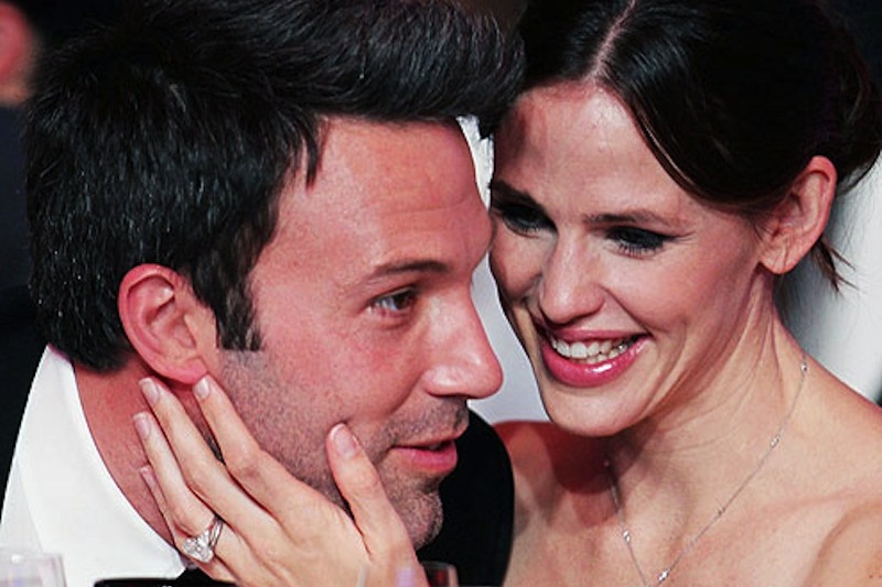 Herecký pár Benn Affleck a Jennifer Gardnerová se vzali v červnu 2005. Mají dvě děti, šestiletou dceru Violet a tříletou Seraphinu. Svůj sedmiletý vztah utvrdili třetím potomkem, který se narodí každým dnem. "Milujeme se a nemůžeme bez sebe být," řekli nedávno v rozhovoru pro InStyle. Herecký pár Benn Affleck a Jennifer Gardnerová se vzali v červnu 2005. Mají dvě děti, šestiletou dceru Violet a tříletou Seraphinu. Svůj sedmiletý vztah utvrdili třetím potomkem, který se narodí každým dnem. "Milujeme se a nemůžeme bez sebe být," řekli nedávno v rozhovoru pro InStyle.
