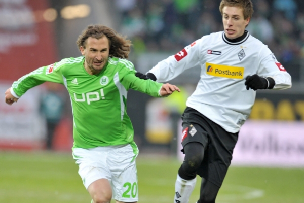 Petr Jiráček (vlevo) v dresu Wolfsburgu (ilustrační foto).