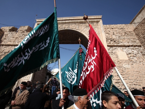 Libyi podle Saadího Kaddáfího hrozí povstání. Libyi podle Saadího Kaddáfího hrozí povstání.