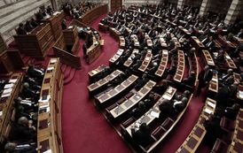 Parlament schválil další úsporná opatření.