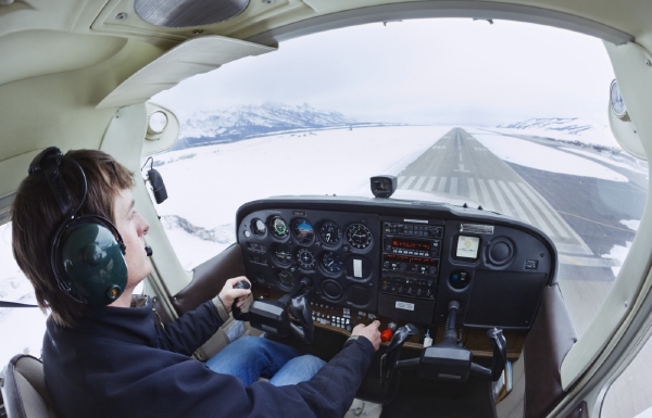 Druhý pilot je vycvičen k tomu, aby zvládl přistát i v takto tragické situaci.