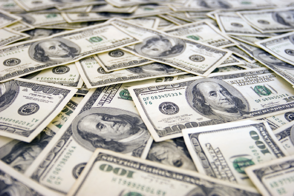 Švýcaři prý zachytili padělané americké dluhopisy za 6 miliard. Švýcaři prý zachytili padělané americké dluhopisy za 6 miliard.