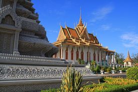 Stříbrná pagoda v Phnompenhu. Stříbrná pagoda v Phnompenhu.