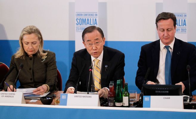 Hillary Clintonová, Pan Ki-mun a David Cameron. Hillary Clintonová, Pan Ki-mun a David Cameron.
