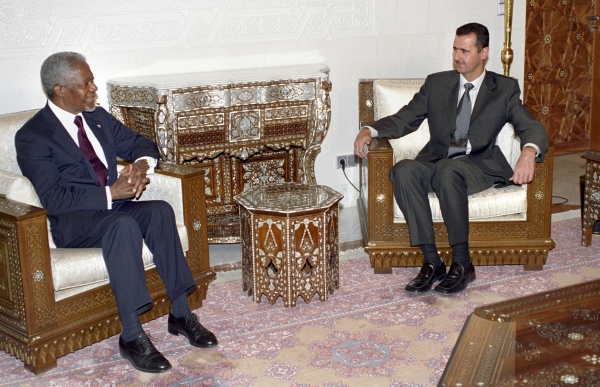 Kofi Annan má přimět Bašára Assada k ukončení násilností.