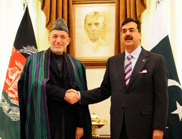 Pákistánský premiér Júsuf Ráza Gílání s afghánským prezidentem Hamídem Karzáím.